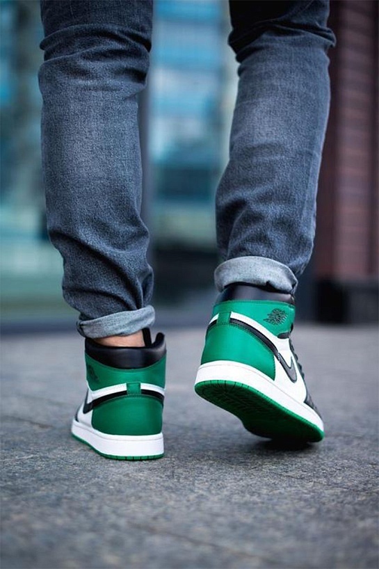 Кроссовки Nike Air Jordan 1 Retro High "Pine Green"
