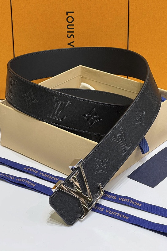 Кожаный ремень Louis Vuitton Initiales premium