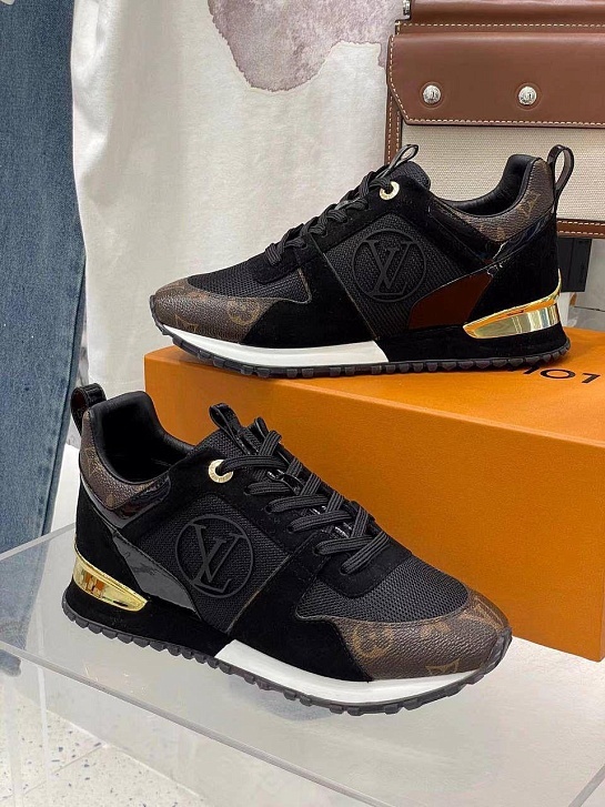 Женские кожаные кроссовки Louis Vuitton Neo Run Away premium
