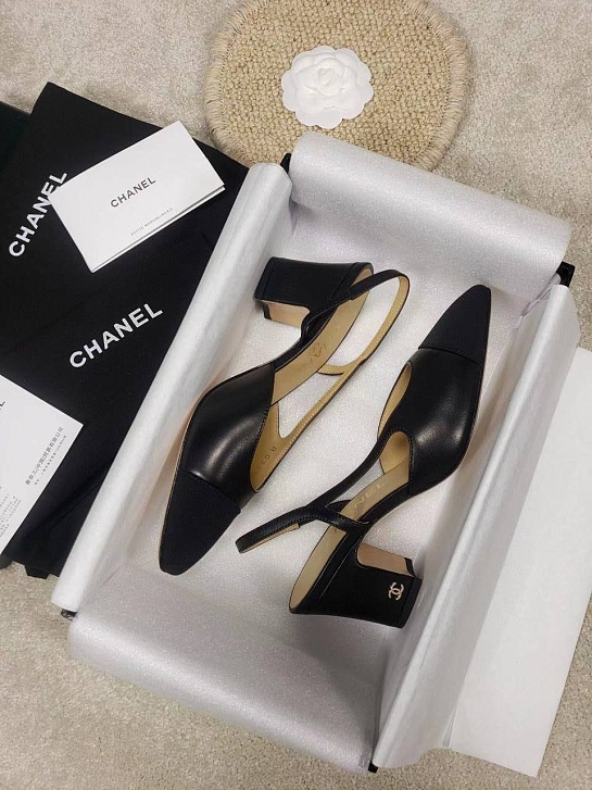 Женские кожаные туфли на каблуке Chanel premium