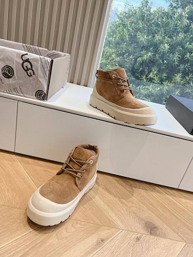 Женские ботинки с мехом UGG Neumel Weather Hybrid - Beige   