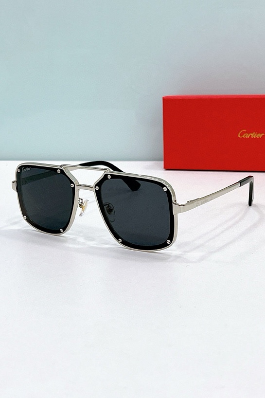 Солнцезащитные очки Cartier
