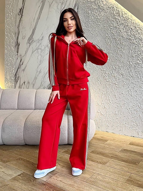 Женский красный костюм Loro Piana