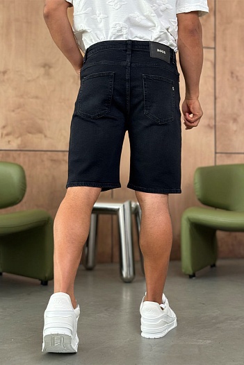 Чёрные джинсовые шорты Hugo Boss relaxed fit   
