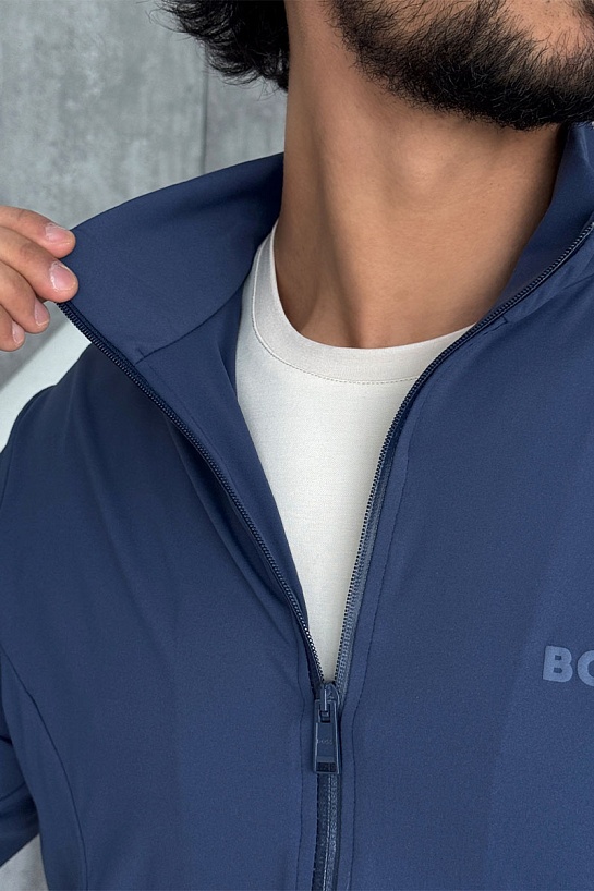 Кофта на молнии Hugo Boss синего цвета