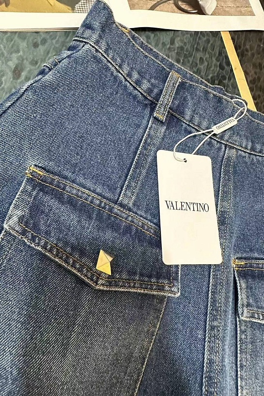 Женские джинсовые шорты Valentino 