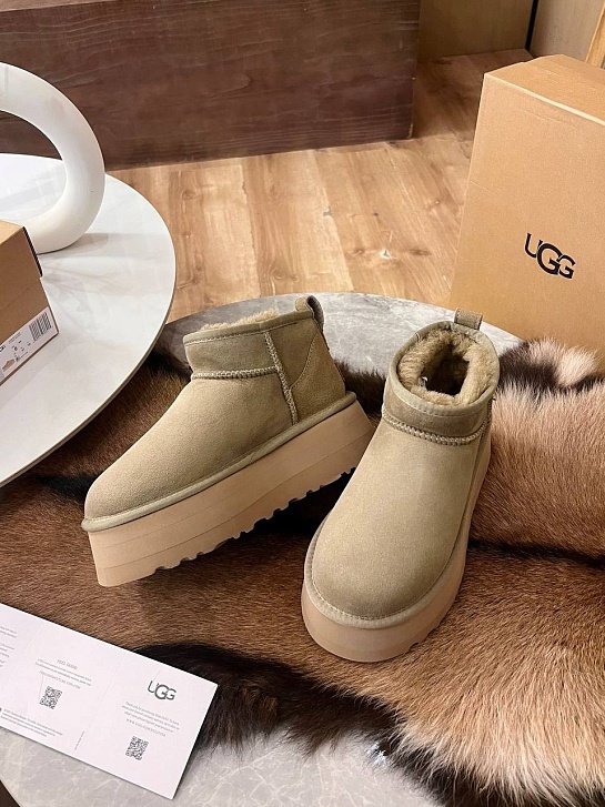 Женские ботинки UGG Classic Ultra Mini Platform - Brown