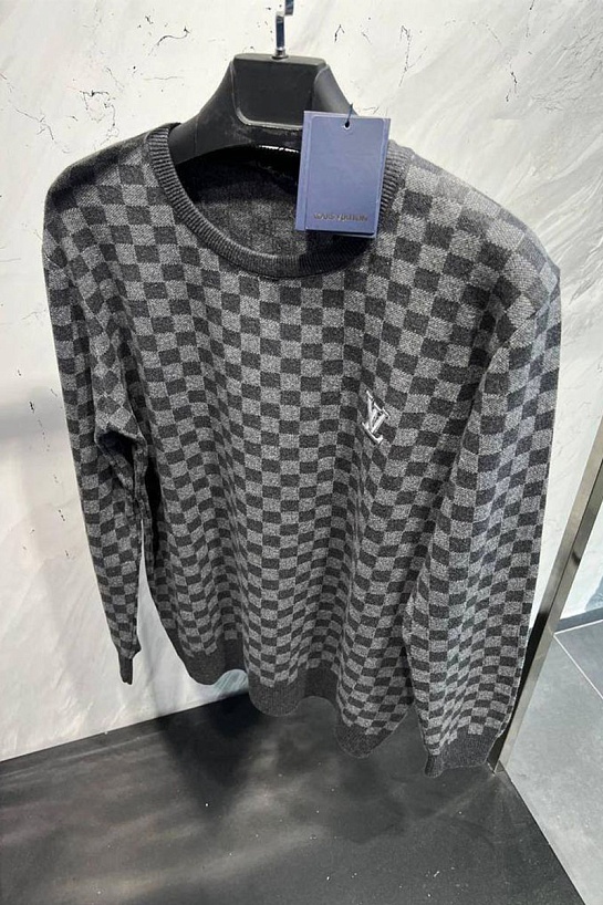 Мужская кофта серого цвета Louis Vuitton Damier embossed logo