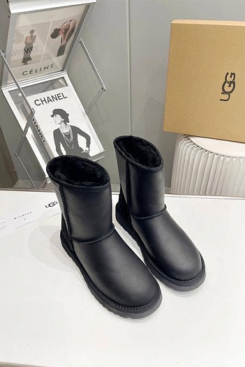 Мужские чёрные ботинки UGG Classic   