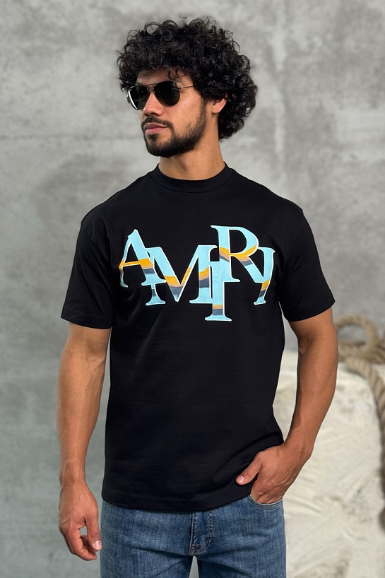 Футболка чёрного цвета Amiri staggered logo