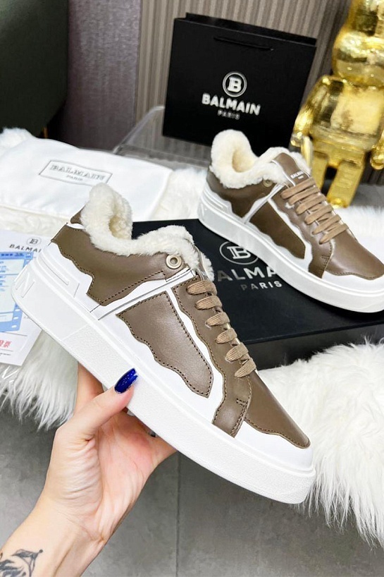 Кожаные кроссовки с мехом Balmain low-top - Beige / White