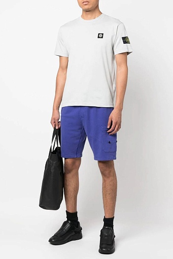 Серая мужская футболка с патчем на плече Stone Island   