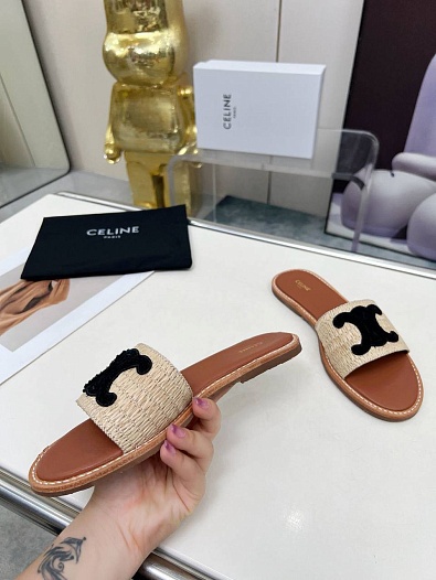 Женские шлёпанцы Celine   