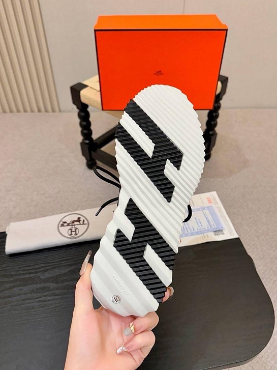 Текстильные кроссовки Hermes lift slip-on