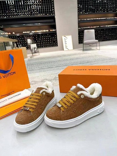 Женские замшевые кроссовки с мехом Louis Vuitton Time Out - Chestnut   