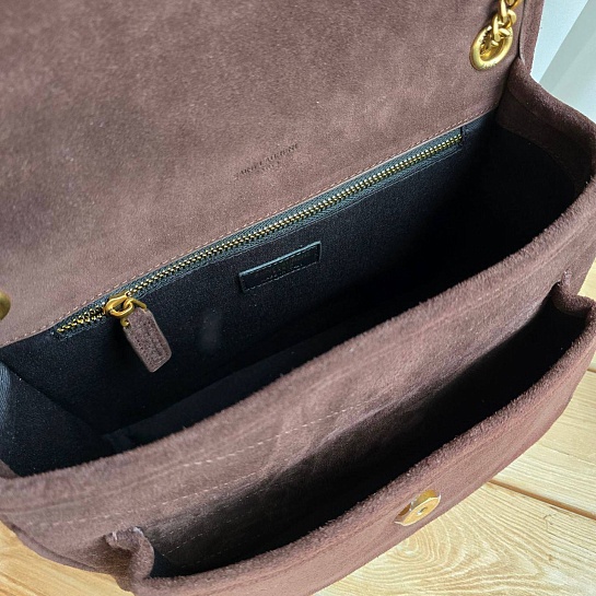 Замшевая сумка  Yves Saint Laurent 28x21 см
