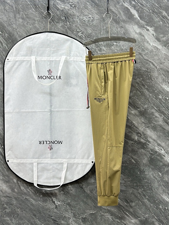 Мужские штаны цвета хаки Moncler Premium