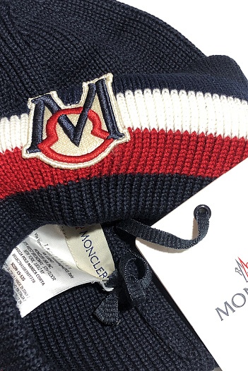 Мужская брендовая шапка Moncler тёмно-синего цвета   