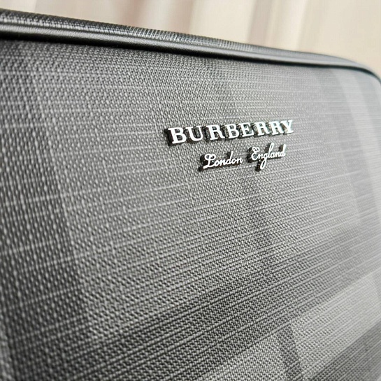 Кожаная сумка Burberry Muswell 22x17 см