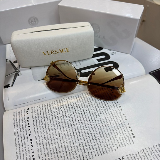 Солнцезащитные очки Versace Glam Medusa