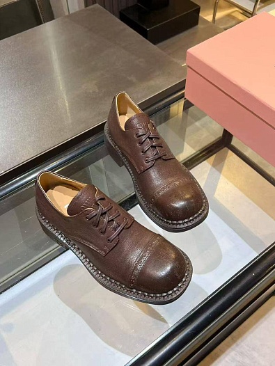 Женские кожаные ботинки дерби MIU MIU   