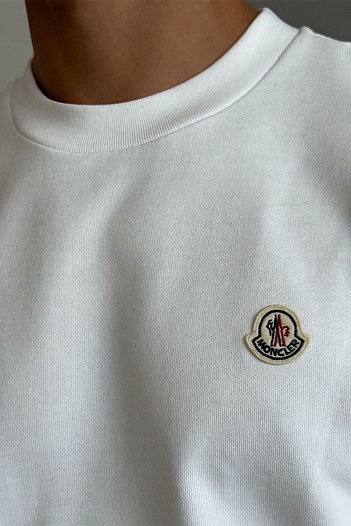 Свитшот белого цвета Moncler logo-patch   