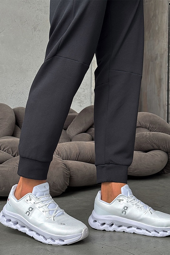 Спортивные штаны чёрного цвета Hugo Boss