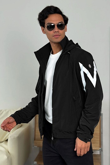 Мужская чёрная ветровка Moncler Fetuque   