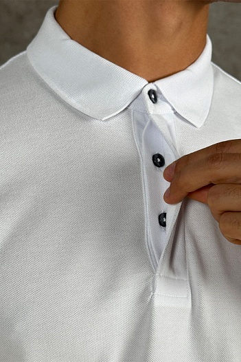 Мужское поло Lacoste белого цвета   