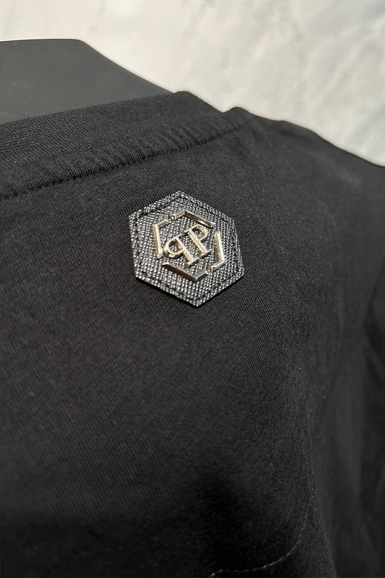 Чёрная футболка со стразами Philipp Plein king of crypto