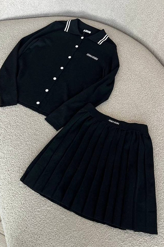 Женский чёрный костюм двойка MIU MIU