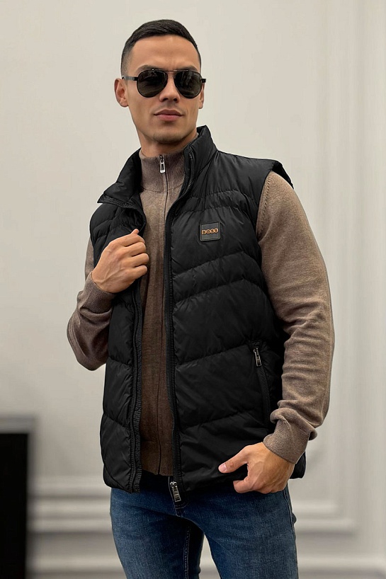 Мужской чёрный жилет Hugo Boss logo-patch