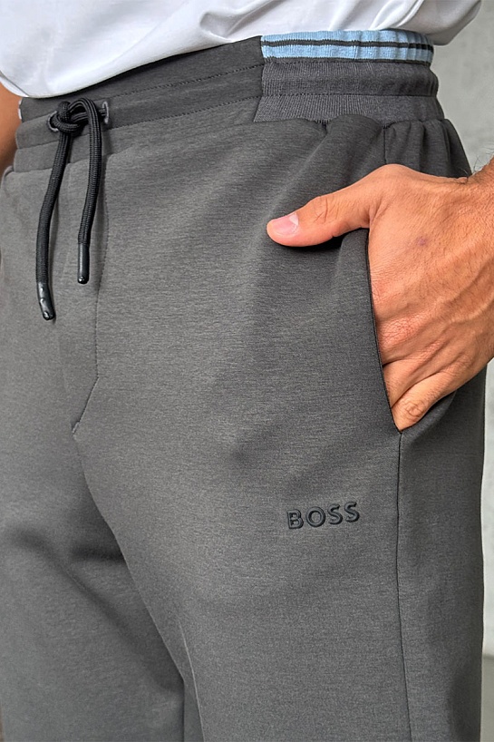 Спортивные штаны серого цвета Hugo Boss