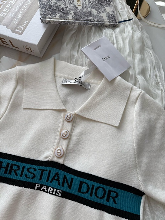 Женское поло белого цвета Dior