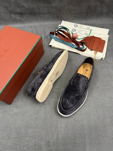 Мужские замшевые лоферы Loro Piana   