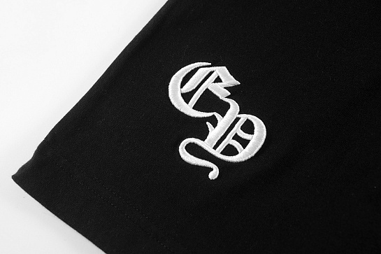 Чёрная оверсайз футболка Gothic logo