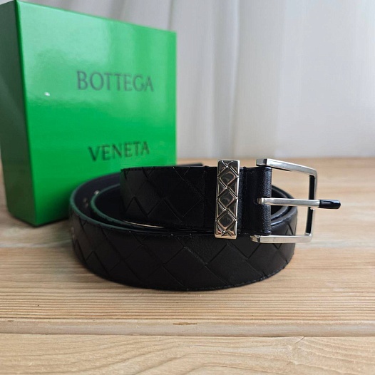 Чёрный кожаный ремень Bottega Veneta - длина 105 см   