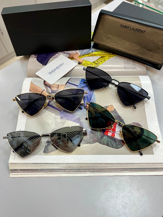 Солнцезащитные очки Yves Saint Laurent Jerry
