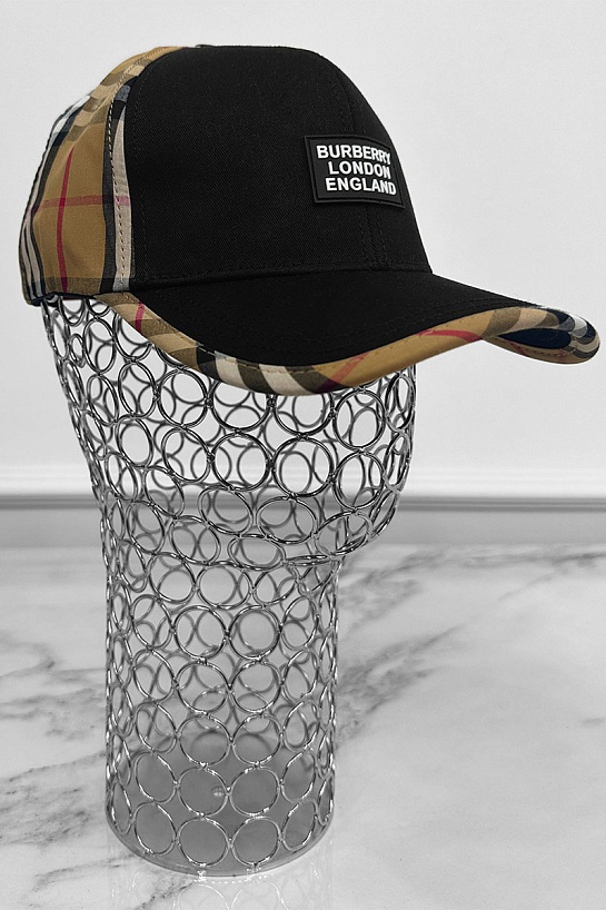 Бейсболка Burberry logo-patch - Black / Beige