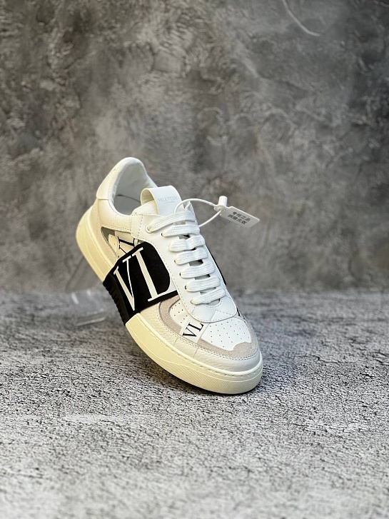 Женские кожаные кроссовки Valentino Gavani