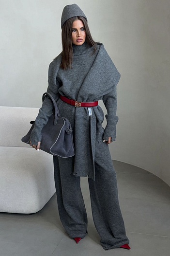 Женский костюм серого цвета Ganni   
