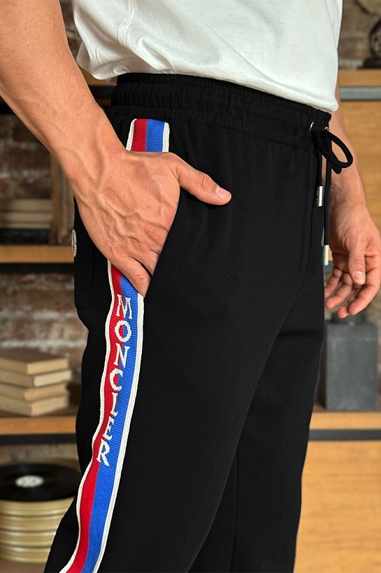 Чёрный спортивный костюм Moncler striped logo
