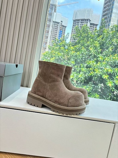 Женские замшевые ботинки с мехом Balenciaga Alaska Fur High Boot Premium - Grey