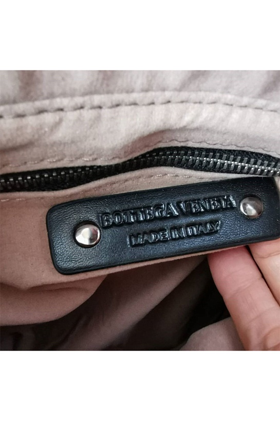Кожаная сумка Bottega Veneta Intrecciato 27x24 см