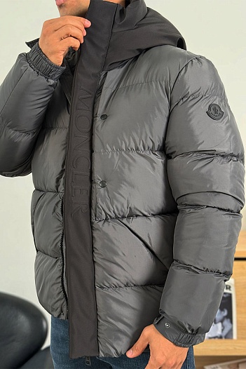 Утеплённая куртка Moncler Madeira серого цвета   