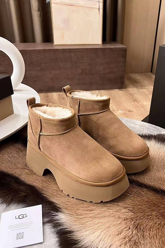 Женские замшевые ботинки UGG Heights - Chestnut