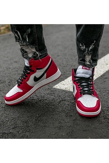 Кроссовки Nike Air Jordan 1 Retro "Chicago Lost and Found"   