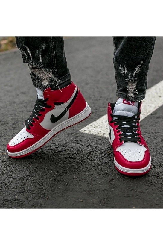 Кроссовки Nike Air Jordan 1 Retro "Chicago Lost and Found"