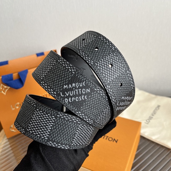 Двусторонний кожаный ремень Louis Vuitton Dimension Premium (ширина 4 см)