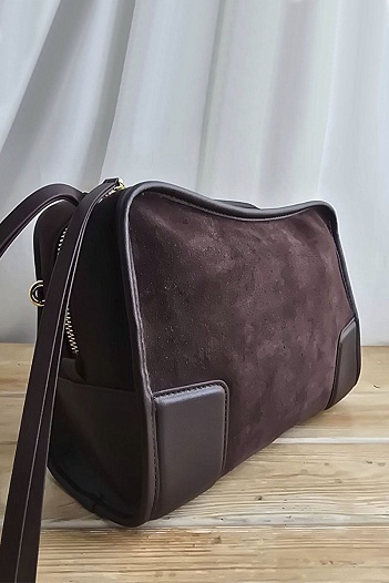 Замшевая сумка Loewe Amazona 27x18 см   